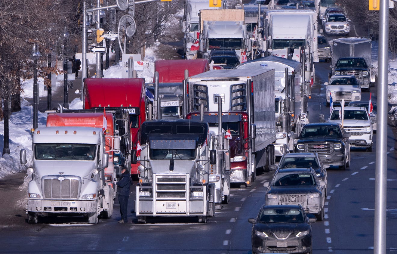 canada trucker convoy bitcoin