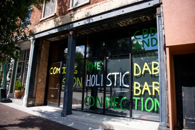 Knoxville demand downtown 'dab bar' by The Holistic Connection 1 knoxville tn delta 8